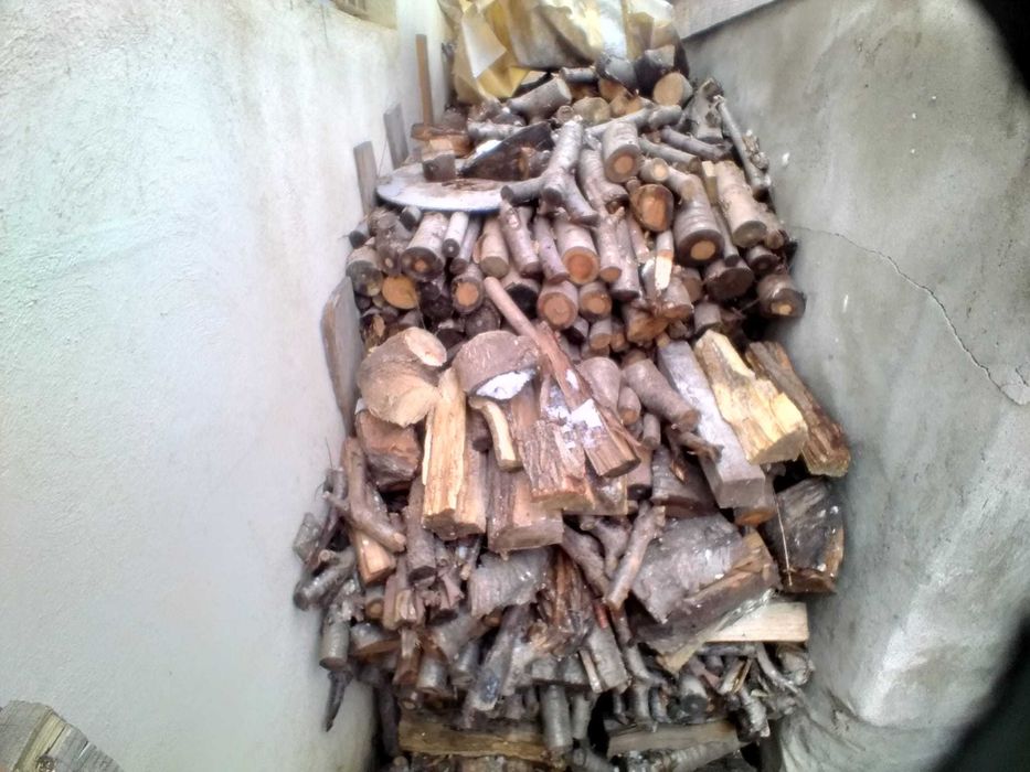 Vand lemne foc cireș