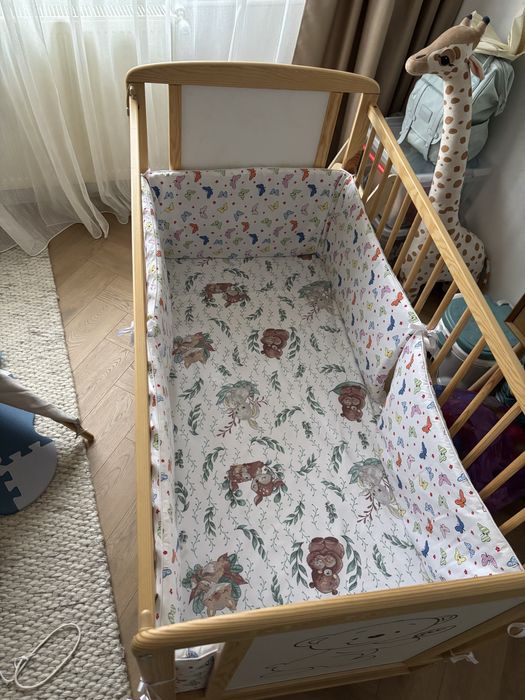 Patut din lemn bebe+saltea si protectie patut