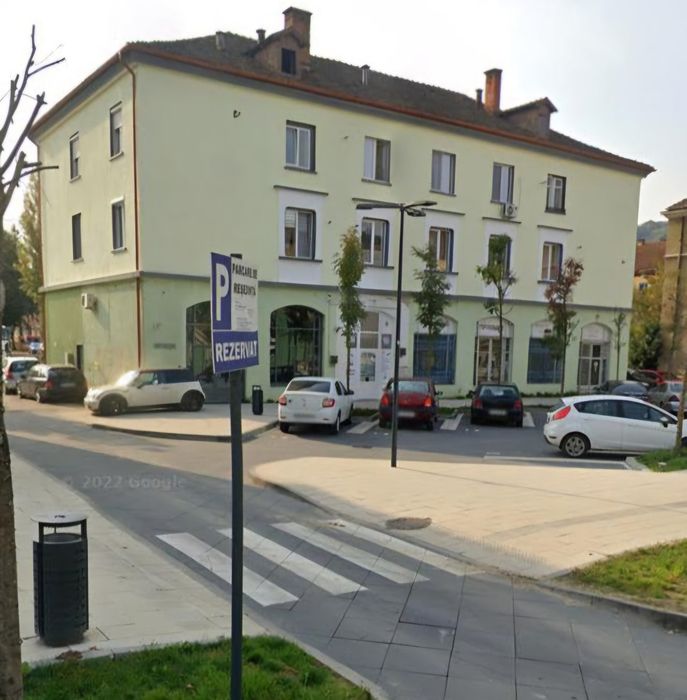 1 100 lei+ 2000 garanție-Închiriere apartament cu 1 cameră,40mp,Reșița