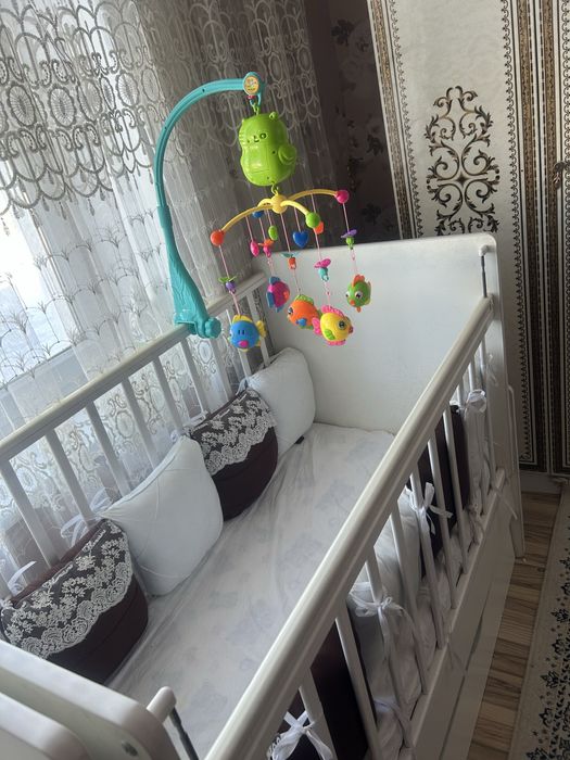 Детская кроватка