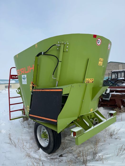 Продам Смеситель-раздатчик кормов СРК-11В (Хозяин)