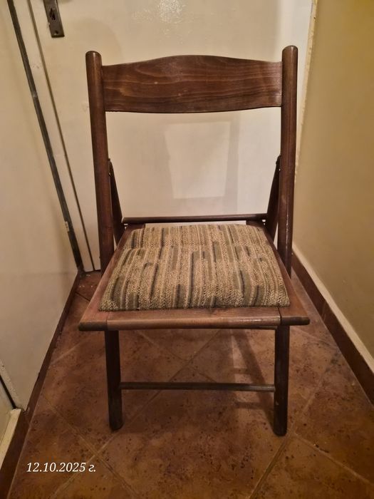 Сгъваем трапезен стол