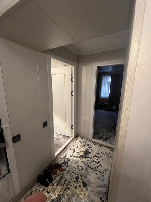 Срочно‼️‼️ продается квартира 1-х переделано на 2-х Ешонгузар