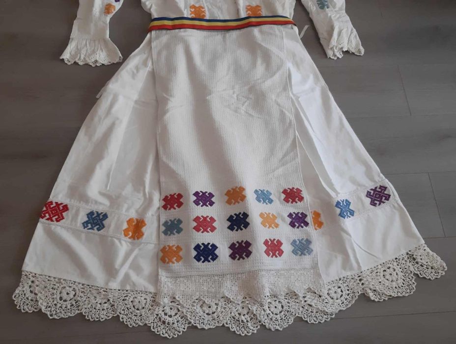Costum popular  - mărimea  L - XL