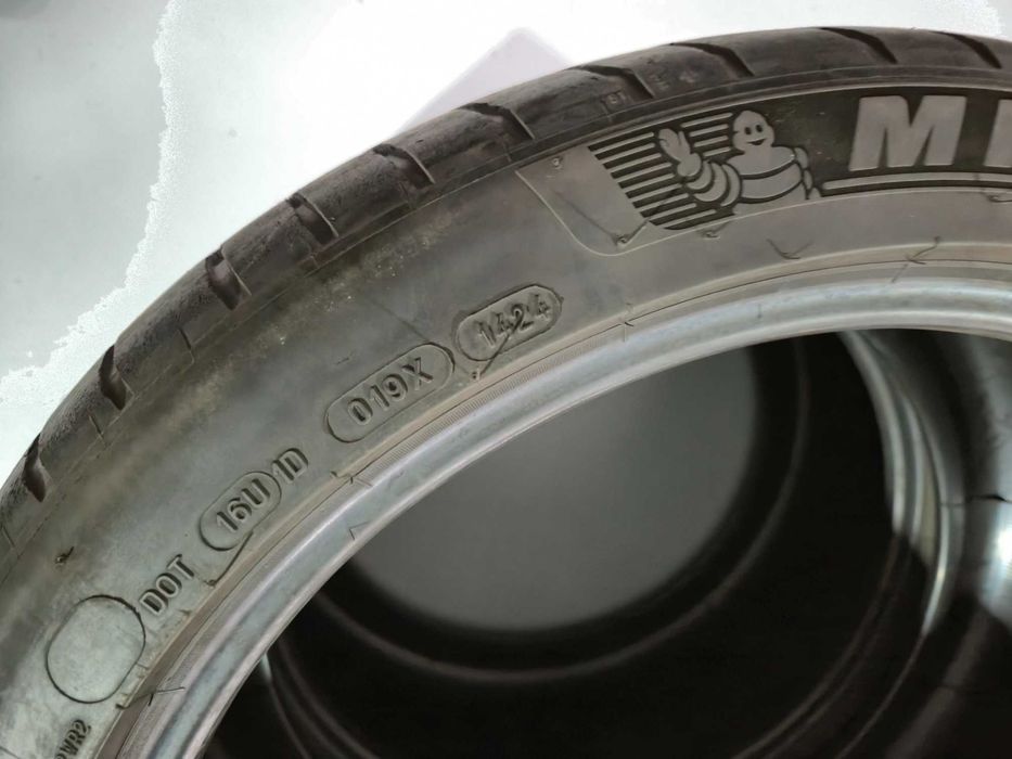 2 Anvelope de VARA - 275/35/19 100Y XL - Michelin Pilot Sport 4S * OEM BMW M3 M4 - CA NOI - DOT 2024 !