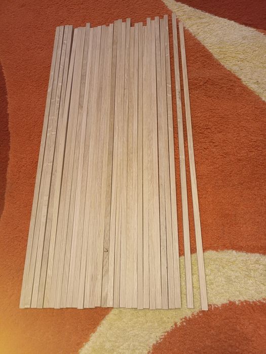 Дъбови пръчки за кафез за птици.Дължина около 60 см.Бройката 1 лв.