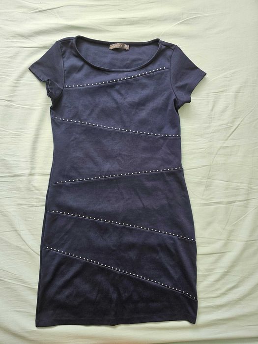 Rochie dreapta, material grosut, marime M, Kotton