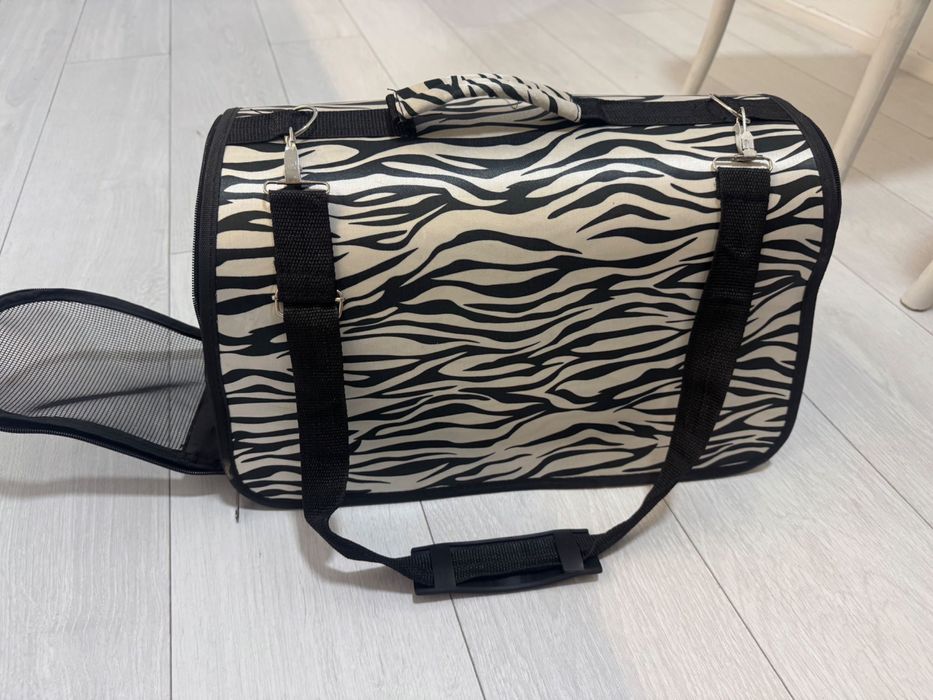 Переноска и шлейка для кота