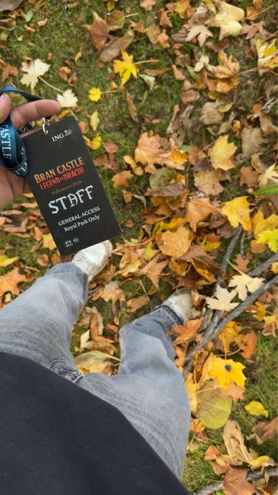 Vand legitimatie de staff la Bran Halloween