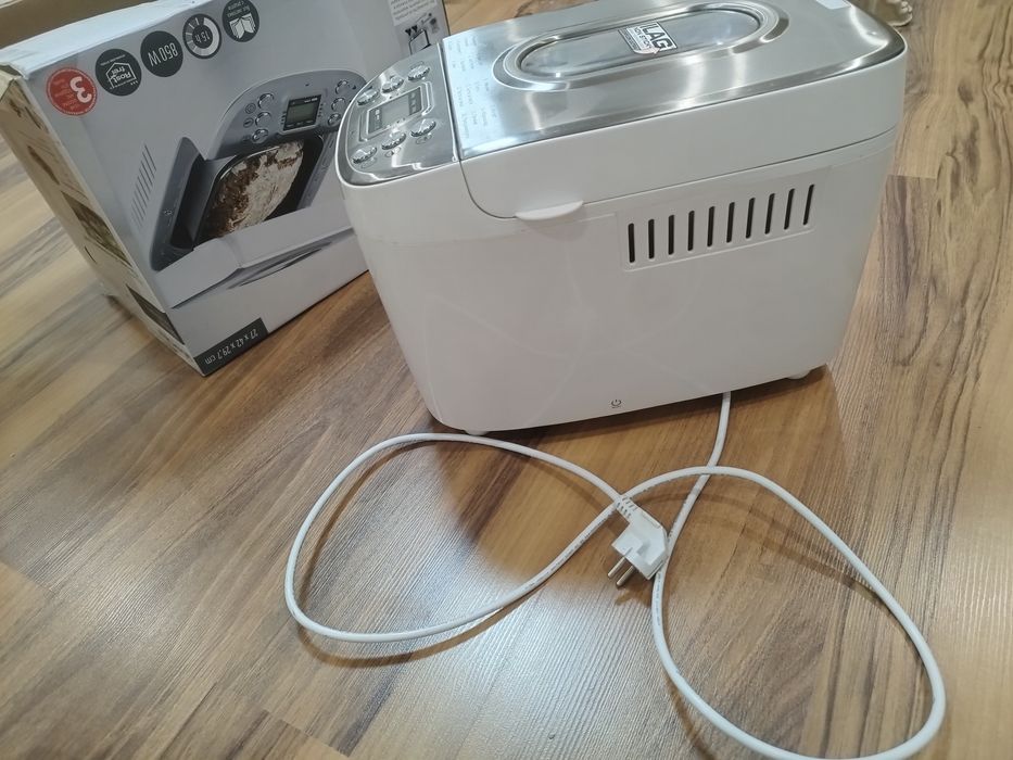 Хлебопекарна Silver crest с две бъркалки