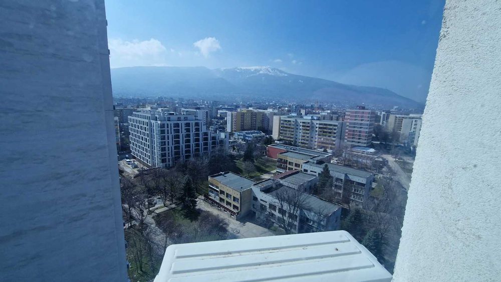 Двустаен апартамент в Студентски град