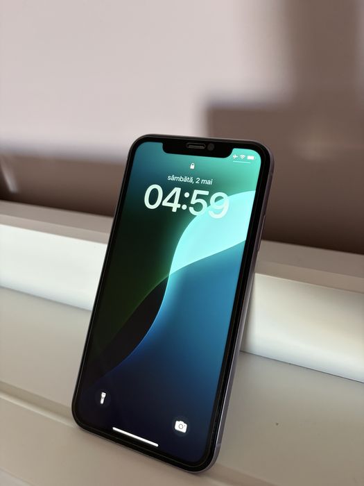 Vând iPhone 11 – stare foarte bună, perfect funcțional!
