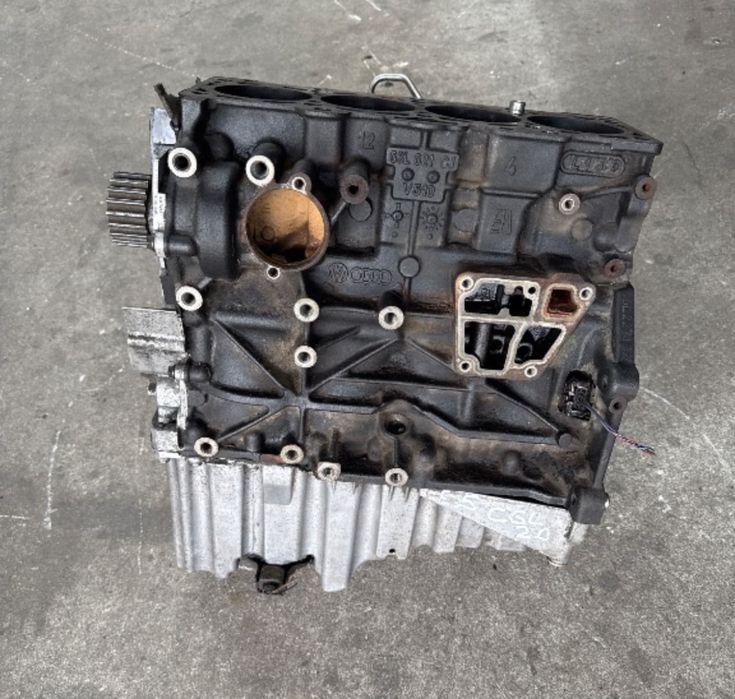 Bloc motor Audi A 6 C7 A7 A4 B8.5 CGLC 177 cai