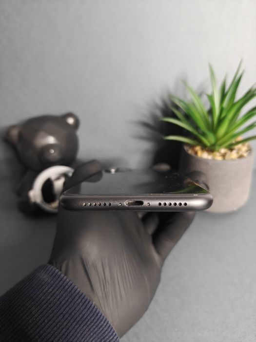 iPhone 11, 64GB Black • Perfect Funcțional! • Condiție Excelentă!