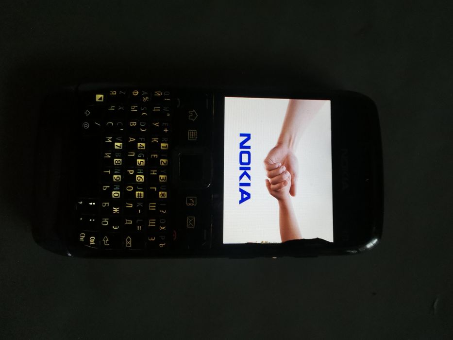 Телефон NOKIA E71