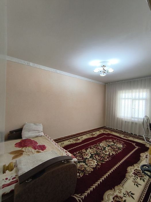 Sergeli-5 da. 4 xonali uy sotiladi