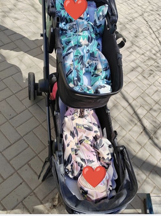 Коляска для двойни хорошего качества в хорошем состоянии