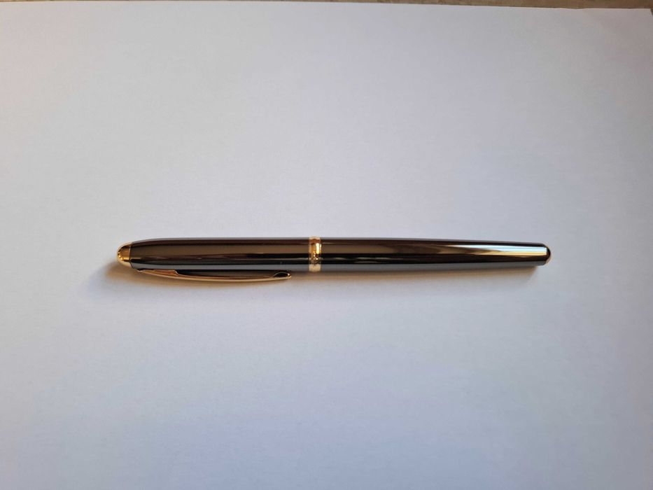 Stilou X-Pen gri lucios cu accente aurii