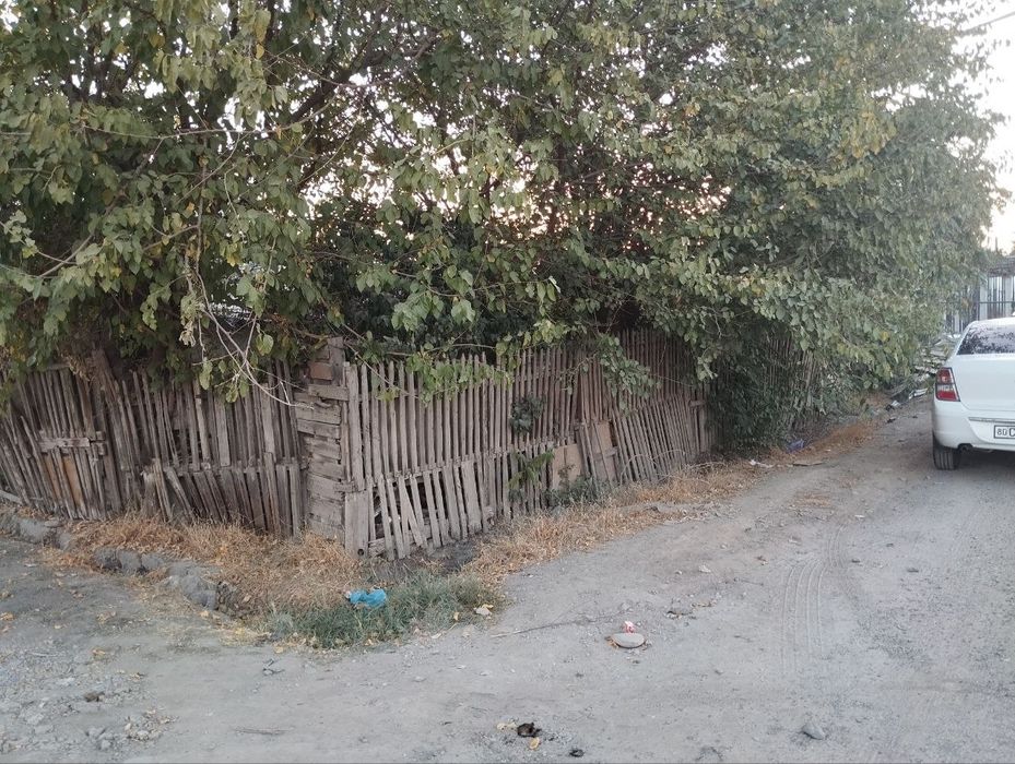 Sotiladi: Toshkent viloyati, Chirchiq shahri, Oqqovoq bo‘zida 3 sotix