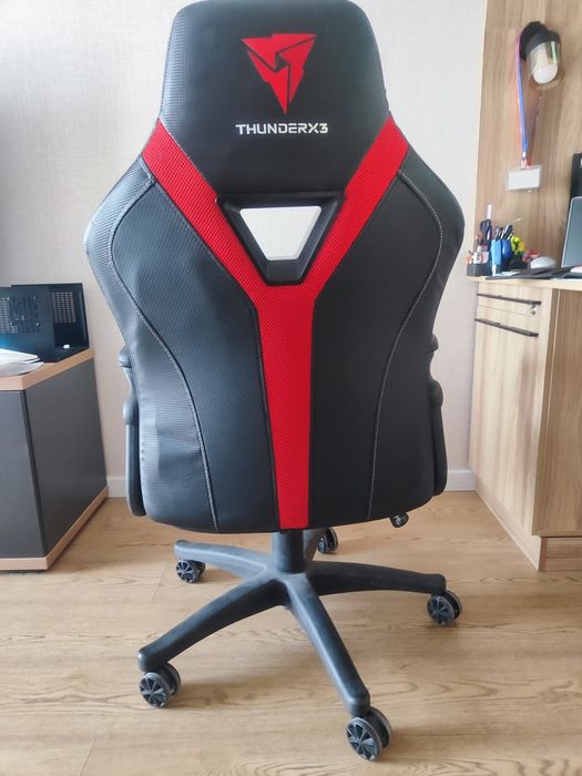 ThunderX3 YC1-BR, Black-Red