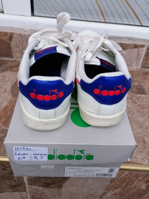 Маратонки Diadora