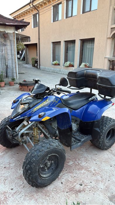 Polaris phoneix 200