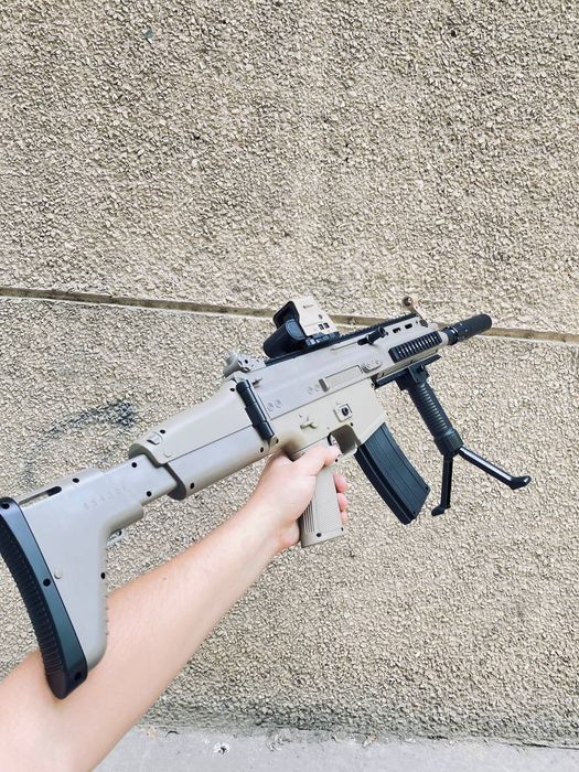 Мощный SCAR автомат для игры орбибол