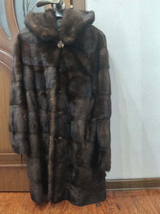 Продаю норковую шубу