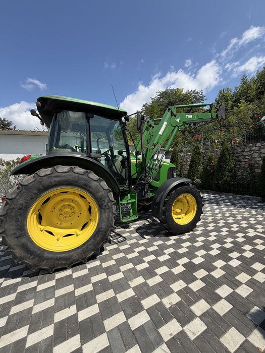 John deere 5090M