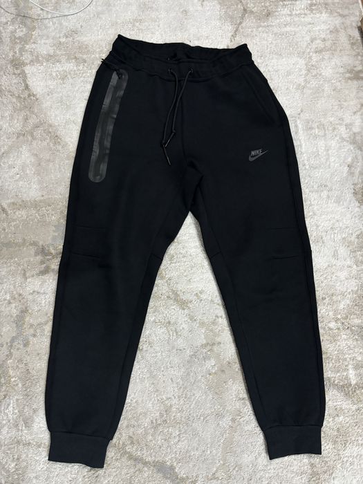 Trening nike tech