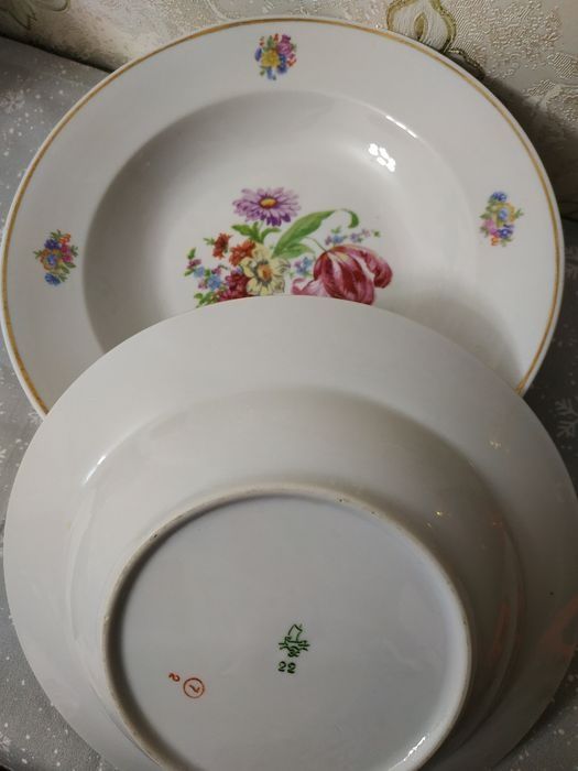 Тарелки плоские и суповые. Винтажные