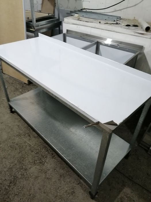 Стол 150см /60см разделочный из нержавейки для общепита.