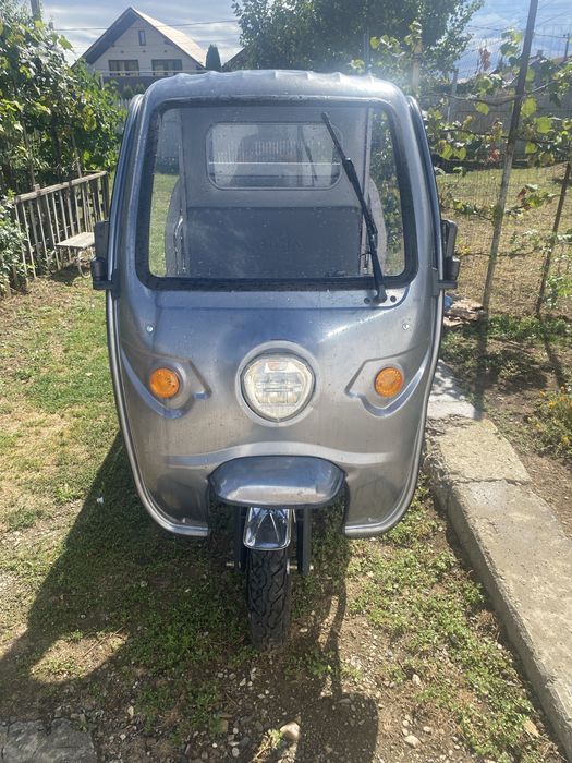 Vând triciclu volta vt5 nou cu carte RAR  făcută  ,0 km, trebuie înmatriculat doar la primărie. 7500