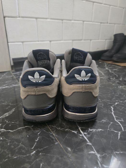 Красовка adidas zx750