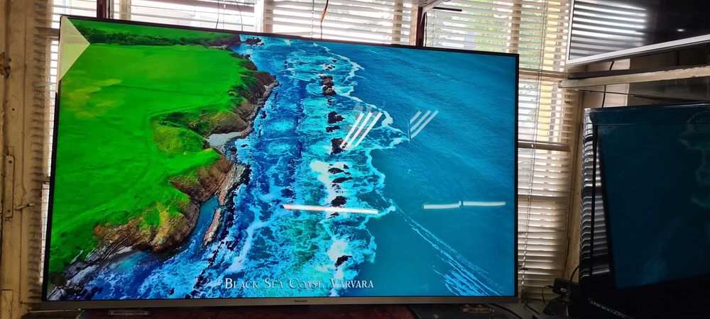 58" Телевизор Panasonic TX-58GXX889-/осма серия / - 4K/HDR/UHD/Smart TV .