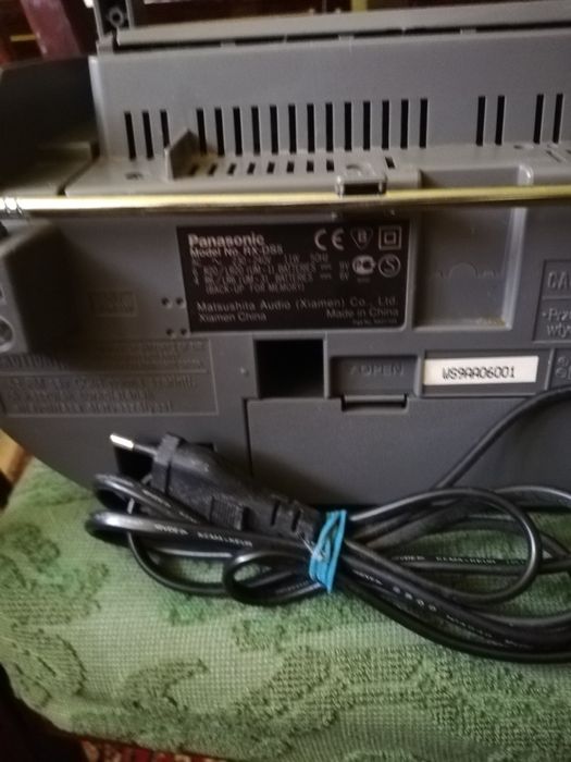 Radio casetofon Panasonic RX DS8 cu CD stare excelenta

*Radio CD