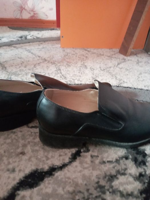 Продам мужские туфли