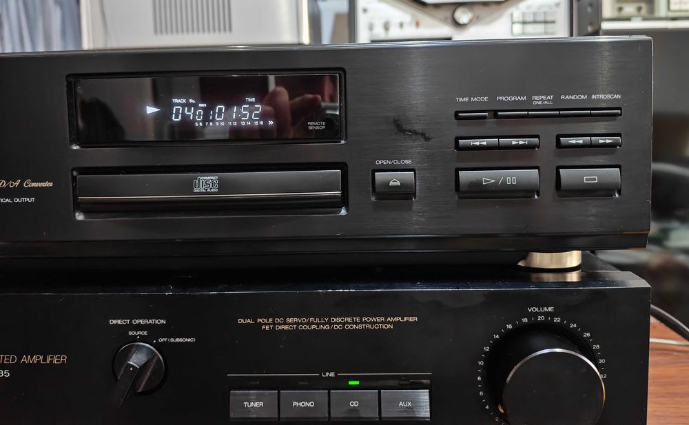 CD player AKAI CD-29