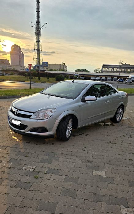 Opel Astra Twin Top Cabrio 2008