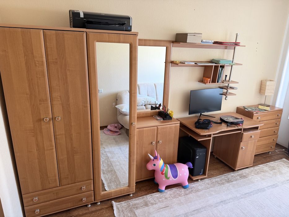 Продаются шкафы тумбы дешево