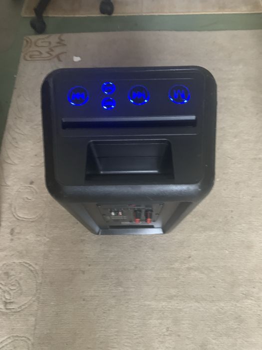 Boxă bluetooth cu intrare ptr chitara.