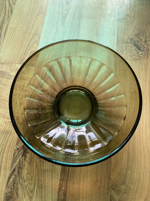 Стъклена красива купа