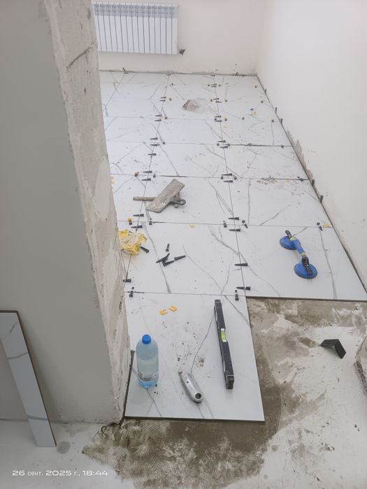 Плиточник .кафелшик .