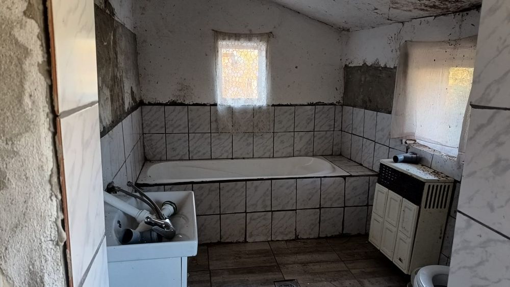 Vand casa in Batania(Battonya)