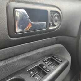 Volkswagen Golf 4  1.6 SR Benzina