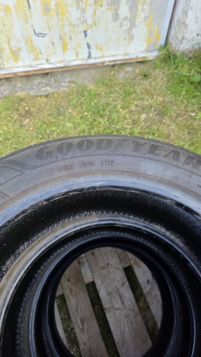 Vand 4 cauciucuri Goodyear 215 55 R18 de vara