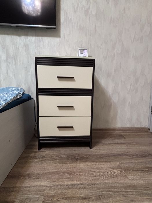 Продам комплект мебели.