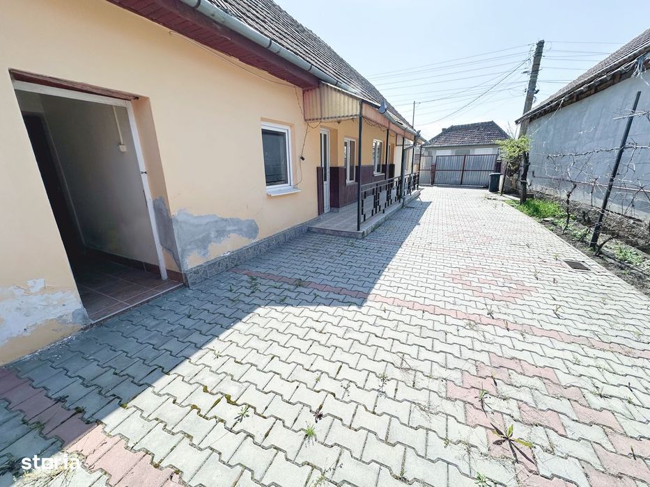 Casă de vânzare   Sat Crăiești , Adămuș