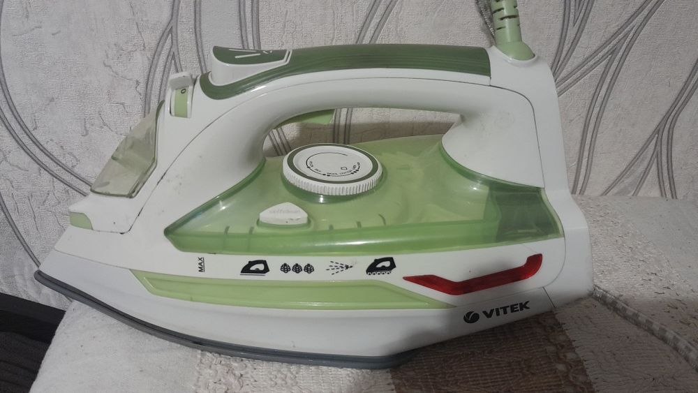 Продам утюг VITEK