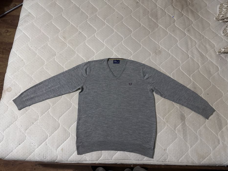 Fred Perry Merino Wool V Neck Sweater